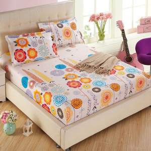 Уценка (дефекты)! Простынь на резинке Полевые цветы 180x200+25 см