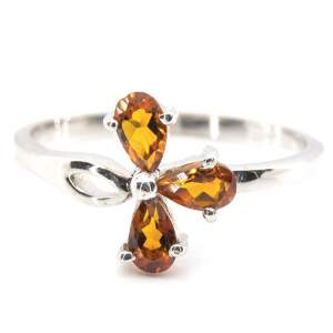 Серебряное кольцо 925 пробы 1,97 гр. с цитринами Мадейра из Мадагаскара 0,6 карат