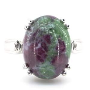 Серебряное кольцо 925 пробы 7,36 гр. с гватемальским цоизитом 11,99 карат