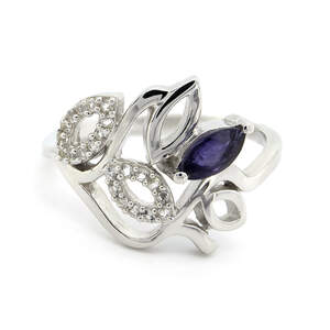 Серебряное кольцо 925 пробы 2,88 гр. с танзанийским иолитом и белыми топазами из США 0,38 карат