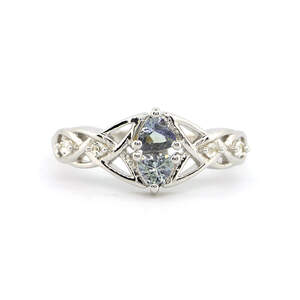 Серебряное кольцо 925 пробы 2,57 г с Танзанитами Маньяра класса AAAA и топазами 1,08 карат