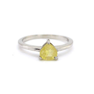 Серебряное кольцо 925 пробы 1,94 г с камерунским желтым сапфиром класса AAA 1,16 карат