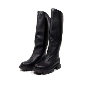 Женские сапоги из натуральной кожи черного цвета