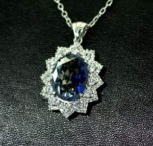 Серебряная подвеска 925 пробы 6,59 г с містичним Топазом и цирконами 6,15 карат