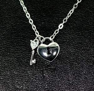 Серебряное колье 925 пробы 1,75 г с Фіанітом 0,1 карат