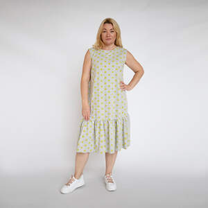 Платье серого цвета в жовтий горох с воланом