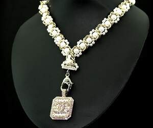 Кольє в позолоте з жемчужинами та цирконами, репліка Chanel