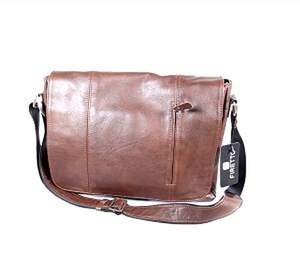 Чоловіча сумка Firetto из натуральной кожи коричневого цвета Чоловіча сумка Firetto из натуральной кожи коричневого цвета