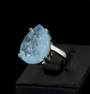 Серебряное кольцо 925 пробы 6,89 г с Турмаліном Індіголітом 6,71 карат Серебряное кольцо 925 пробы 6,89 г с Турмаліном Індіголітом 6,71 карат