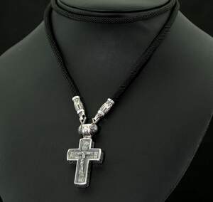 Кольє со срібною підвіскою-хрестиком 925 пробы 30,85 г, 70 см