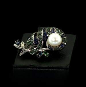 Серебряная брошь 925 пробы 4,93 г с Перлиною и цирконами 8,03 карат