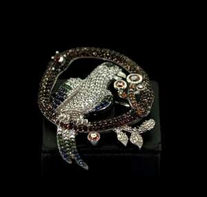 Серебряная брошь 925 пробы 8,87 г с кольоровими цирконами 6,5 карат