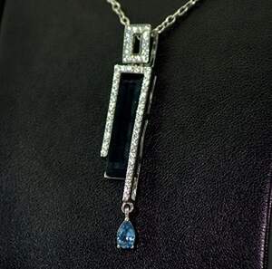 Серебряная подвеска 925 пробы 3,66 г с Кварцем, Топазом Лондон Блу та цирконами 7,65 карат