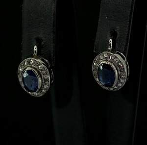 Серебряные серьги 925 пробы 4,12 г со шри-ланк. Сапфірами АААА 2 карат и Діамантами 4/6 0,3 карат Серебряные серьги 925 пробы 4,12 г со шри-ланк. Сапфірами АААА 2 карат и Діамантами 4/6 0,3 карат