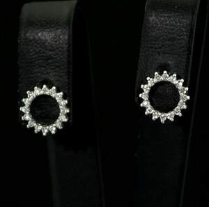 Серебряные серьги 925 пробы 1,85 г с африканскими Діамантами VVS1 0,16 карат Серебряные серьги 925 пробы 1,85 г с африканскими Діамантами VVS1 0,16 карат