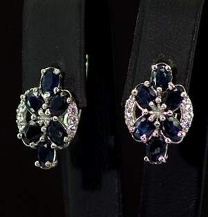 Серебряные серьги 925 пробы 3,21 г с шрі-ланційськими сапфирами та фианитами 3,68 карат