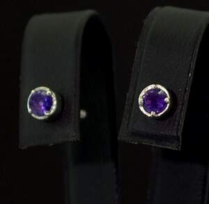 Серебряные серьги 925 пробы 1,66 г с африканскими Аметистами 0,54 карат