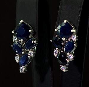 Серебряные серьги 925 пробы 7,18 г со шри-ланкийскими Сапфірами класса AAAA и фианитами 8,4 карат Серебряные серьги 925 пробы 7,18 г со шри-ланкийскими Сапфірами класса AAAA и фианитами 8,4 карат