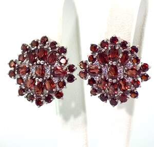 Серебряные серьги 925 пробы 10,28 г с Гранатами и фианитами 8,35 карат Серебряные серьги 925 пробы 10,28 г с Гранатами и фианитами 8,35 карат