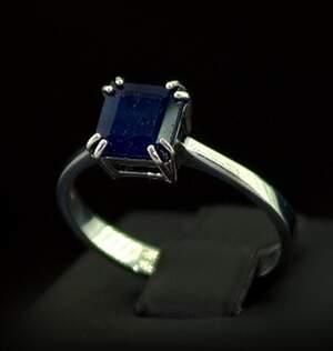 Серебряное кольцо 925 пробы 2,39 г со шри-ланкийским Сапфіром класса АААА 2,22 карат Серебряное кольцо 925 пробы 2,39 г со шри-ланкийским Сапфіром класса АААА 2,22 карат