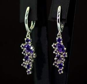 Серебряные серьги 925 пробы 5,25 г с бразильскими Аметистами 2,18 карат Серебряные серьги 925 пробы 5,25 г с бразильскими Аметистами 2,18 карат