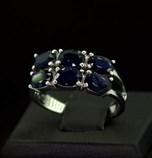 Серебряное кольцо 925 пробы 3,43 г с шри-ланкийскими Сапфірами АААА 3,42 карат