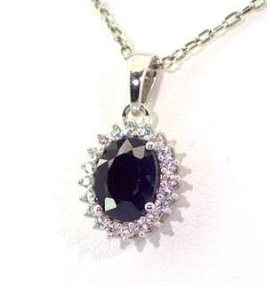 Серебряная подвеска 925 пробы 2,32 гр. с голубым шри-ланкийским Сапфиром класса АААА и топазами из США 3,4 карат