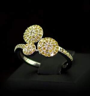 Серебряное кольцо 925 пробы 3 гр. с желтыми канадскими Бриллиантами VVS1 0,58 карат Серебряное кольцо 925 пробы 3 гр. с желтыми канадскими Бриллиантами VVS1 0,58 карат