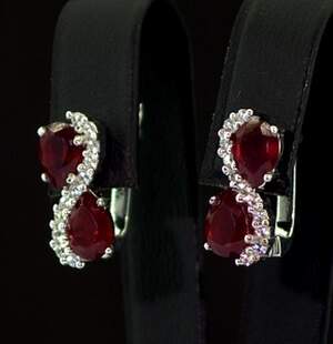 Серебряные серьги 925 пробы 4,78 гр. с африканскими Роял рубинами класса AAAA и топазами из США 5,06 карат Серебряные серьги 925 пробы 4,78 гр. с африканскими Роял рубинами класса AAAA и топазами из США 5,06 карат