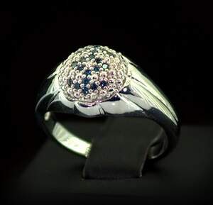 Серебряное кольцо 925 пробы 5,24 гр. с голубыми бриллиантами Hope VVS1 0,16 карат Серебряное кольцо 925 пробы 5,24 гр. с голубыми бриллиантами Hope VVS1 0,16 карат