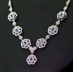 Серебряное колье 925 пробы 17,59 гр. с Танзанитами класса АААА и топазами из США 7,52 карат Серебряное колье 925 пробы 17,59 гр. с Танзанитами класса АААА и топазами из США 7,52 карат