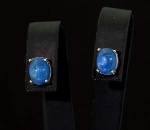 Серебряные серьги 925 пробы 1,48 г с Кіанітами 1,42 карат Серебряные серьги 925 пробы 1,48 г с Кіанітами 1,42 карат