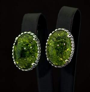 Серебряные серьги 925 пробы 9,69 г с зеленым Бурштином 14 карат Серебряные серьги 925 пробы 9,69 г с зеленым Бурштином 14 карат