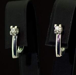 Серебряные серьги 925 пробы 1,68 г с Діамантами 4/5 Кр 57 0,07 карат Серебряные серьги 925 пробы 1,68 г с Діамантами 4/5 Кр 57 0,07 карат