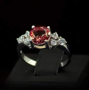 Серебряное кольцо 925 пробы 3,32 г с Аметрином и фианитами 3,4 карат Серебряное кольцо 925 пробы 3,32 г с Аметрином и фианитами 3,4 карат