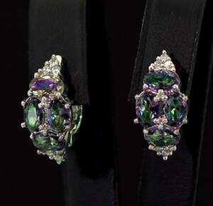 Серебряные серьги 925 пробы 5,37 г с мистическими та белыми фианитами 3,39 карат Серебряные серьги 925 пробы 5,37 г с мистическими та белыми фианитами 3,39 карат