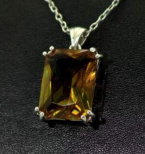 Серебряная подвеска 925 пробы 7,82 г с турецким Султанітом класса АААА 17,25 карат