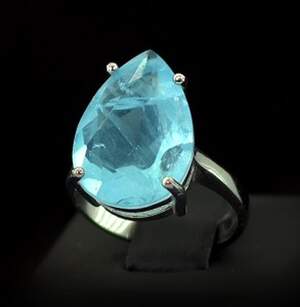 Серебряное кольцо 925 пробы 6,13 г Турмаліном Індіголітом 4,47 карат Серебряное кольцо 925 пробы 6,13 г Турмаліном Індіголітом 4,47 карат