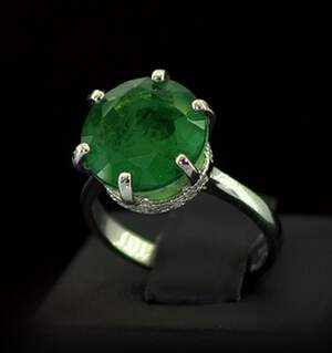 Серебряное кольцо 925 пробы 4,03 г Турмаліном Хромдравітом и цирконами 3,31 карат Серебряное кольцо 925 пробы 4,03 г Турмаліном Хромдравітом и цирконами 3,31 карат