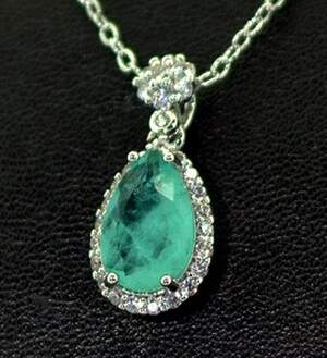 Кольє у срібному покрытии з Турмаліном Параїба и цирконами 2,39 карат 45 см Кольє у срібному покрытии з Турмаліном Параїба и цирконами 2,39 карат 45 см