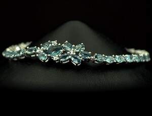 Серебряный браслет 925 пробы 9,41 г с Топазами Лондон Блу со США та цирконами 5,79 карат 17-20 см Серебряный браслет 925 пробы 9,41 г с Топазами Лондон Блу со США та цирконами 5,79 карат 17-20 см