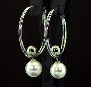 Серебряные серьги 925 пробы 12,2 г с Перлинами 11,65 карат Серебряные серьги 925 пробы 12,2 г с Перлинами 11,65 карат