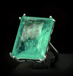 Серебряное кольцо 925 пробы 13,9 г с Турмаліном Параїба 16,5 карат Серебряное кольцо 925 пробы 13,9 г с Турмаліном Параїба 16,5 карат