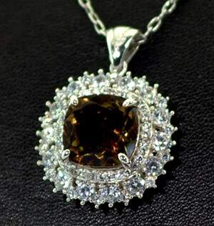 Серебряная подвеска 925 пробы 6,29 г с турецким Султанітом класса АААА и цирконами 6,05 карат Серебряная подвеска 925 пробы 6,29 г с турецким Султанітом класса АААА и цирконами 6,05 карат