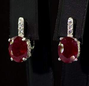 Серебряные серьги 925 пробы 3,87 г с африканскими Роял Рубінами класса АААА и цирконами 3,28 карат Серебряные серьги 925 пробы 3,87 г с африканскими Роял Рубінами класса АААА и цирконами 3,28 карат