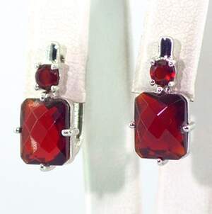 Серебряные серьги 925 пробы 4,1 г с мозамбикскими Гранатами 5,32 карат Серебряные серьги 925 пробы 4,1 г с мозамбикскими Гранатами 5,32 карат