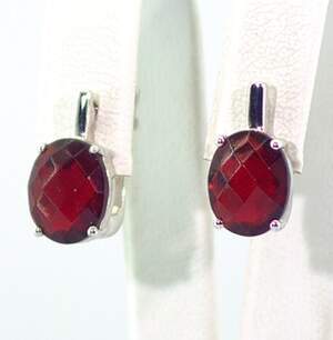 Серебряные серьги 925 пробы 3,29 г с мозамбикскими Гранатами 4,4 карат