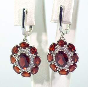 Серебряные серьги 925 пробы 5,69 г с мозамбикскими Гранатами и цирконами 7,71 карат Серебряные серьги 925 пробы 5,69 г с мозамбикскими Гранатами и цирконами 7,71 карат