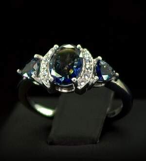 Серебряное кольцо 925 пробы 2,92 г с мистическими Топазами и цирконами 2,85 карат Серебряное кольцо 925 пробы 2,92 г с мистическими Топазами и цирконами 2,85 карат