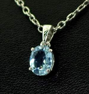 Серебряная подвеска 925 пробы 0,85 г со швейцарским Топазом 1,38 карат Серебряная подвеска 925 пробы 0,85 г со швейцарским Топазом 1,38 карат